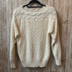 3/$15 ☮️ Large White Knit Sweater